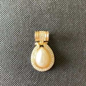 Vintage Gold Tone Pearl and Diamond like Pendant